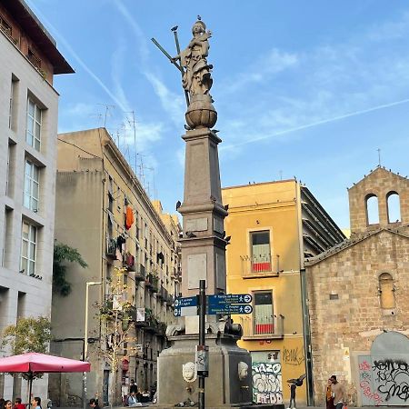 Pension Bertolin Barcelona Bagian luar foto