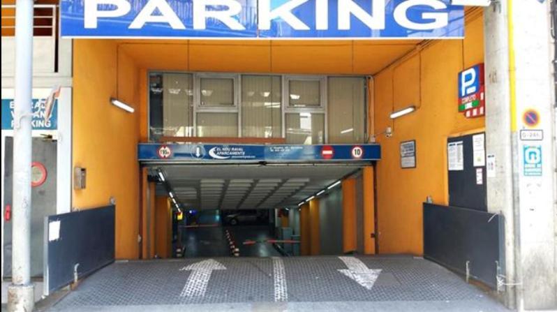 Pension Bertolin Barcelona Bagian luar foto